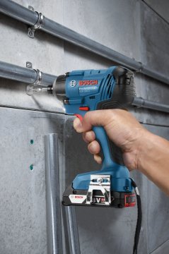 Bosch Akülü Somun Sıkma Makinesi GDR 180-LI (2 x 2,0 Ah Akü) - 06019G5123