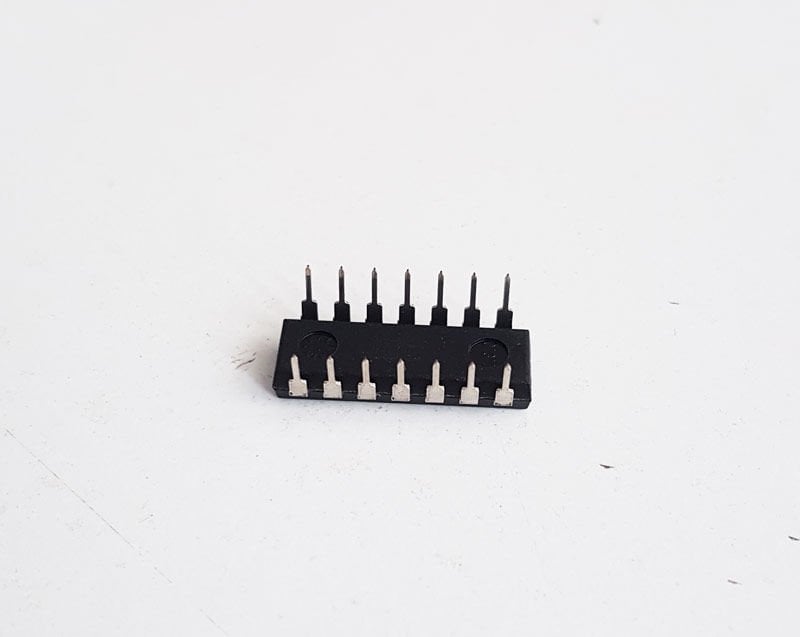 Schukat 8 Bıt Sh. Regıs. S-In/P-Output