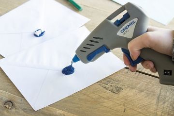 Dremel Sıcak Tutkal Tabancası 930 - F0130930JA