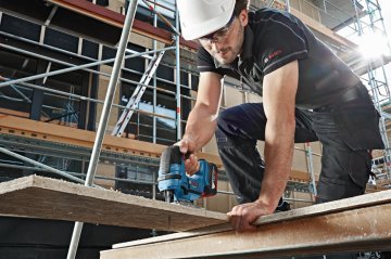 Bosch Akülü Dekupaj Testere Makinesi GST 18V-LI B (2 x 4,0 Ah Akü) - 06015A6106