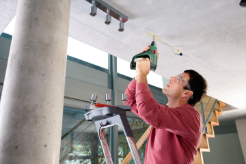 Bosch Akülü Darbeli Vidalama Matkabı Uneo 12 LI (1 x 2,5 Ah Akü) - 060398400D