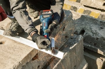 Bosch Akülü Avuç Taşlama Makinesi GWS 180-LI (Aküsüz) (115 mm) - 06019h9022