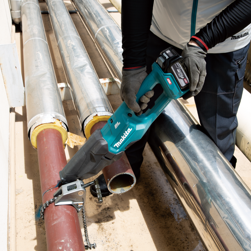 Makita 40V Kılıç Testere