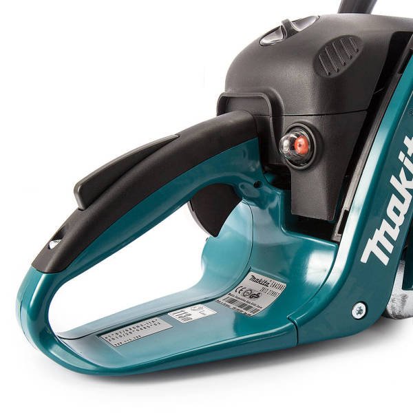 Makita Benzinli Ağaç Kesme Testeresi EA4300F45C (450 mm)