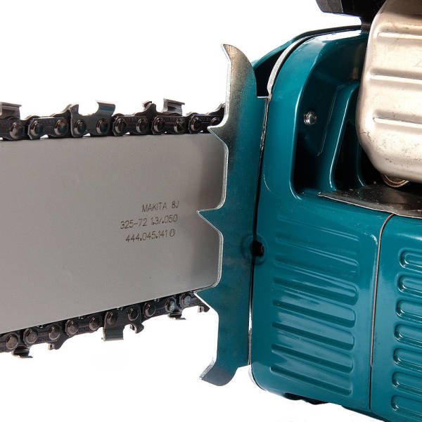 Makita Benzinli Ağaç Kesme Testeresi EA4300F45C (450 mm)