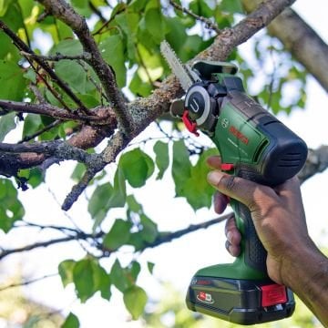 Bosch Akülü NanoBlade Testere Makinesi UniversalCut 18V-65 (1 x 2,5 Ah Akü) - 06033D5202