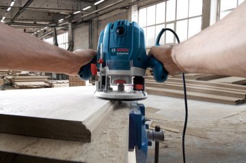Bosch Freze Makinesi GOF 130 - 06016B7000