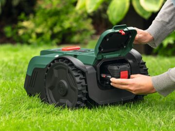 Bosch VisiMow18V-100 Robotik Çim Biçme Makinesi (1x 4.0 Ah) - 06008E1000