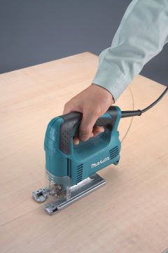 Makita Dekupaj Testere Makinesi 4326