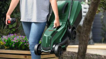Bosch Akülü Çim Biçme Makinesi EasyMower 18V-32-200 (1 x 4,0 Ah Akü) - 06008B9D00
